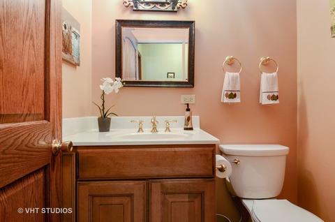 262 Coachmaker Dr, Northbrook, IL 60062 photo 14