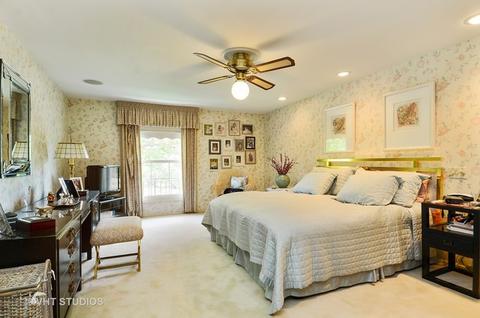 262 Coachmaker Dr, Northbrook, IL 60062 photo 8