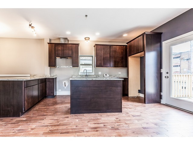 9234 S Loomis St, Chicago, IL 60620 photo 6