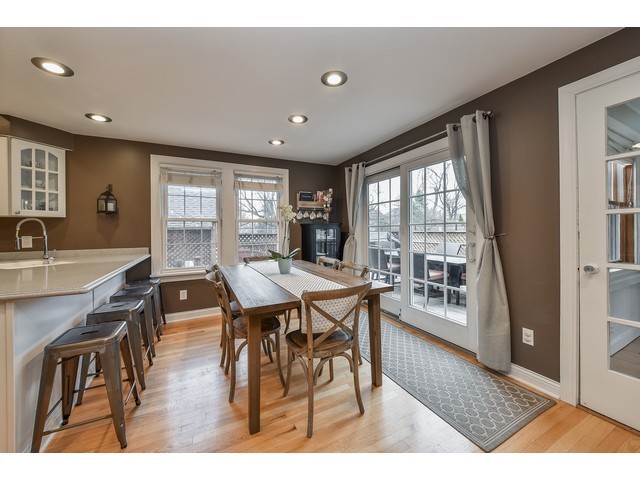 331 E Indiana St, Wheaton, IL 60187 photo 8