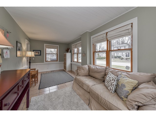 331 E Indiana St, Wheaton, IL 60187 photo 12