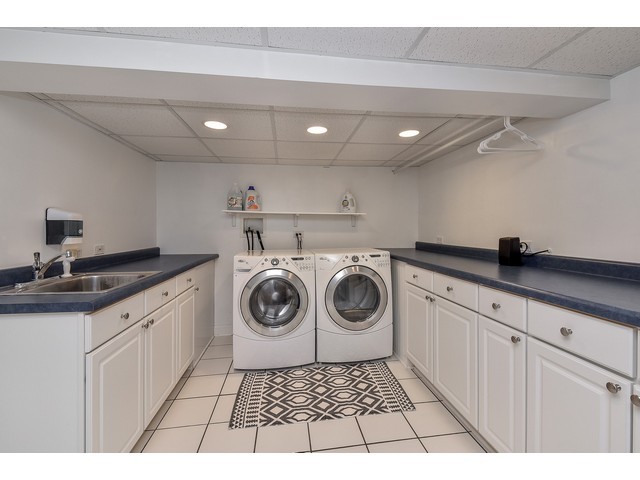 331 E Indiana St, Wheaton, IL 60187 photo 22