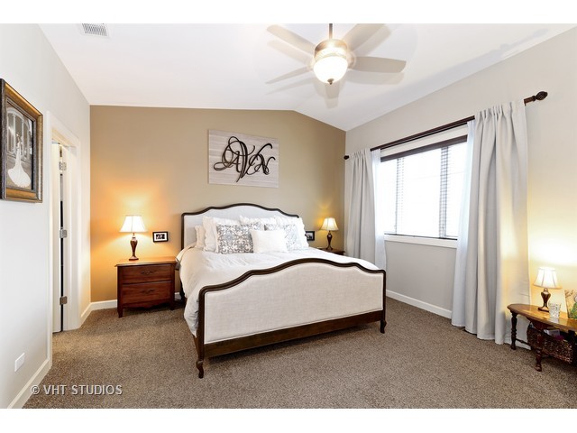 45 Legacy Ln, Wheeling, IL 60090 photo 10