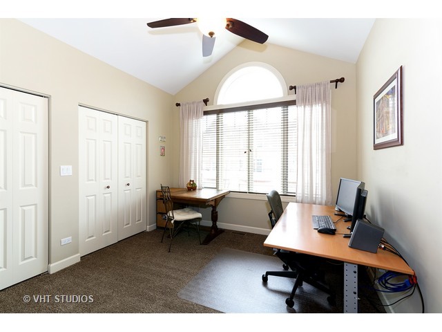 45 Legacy Ln, Wheeling, IL 60090 photo 14