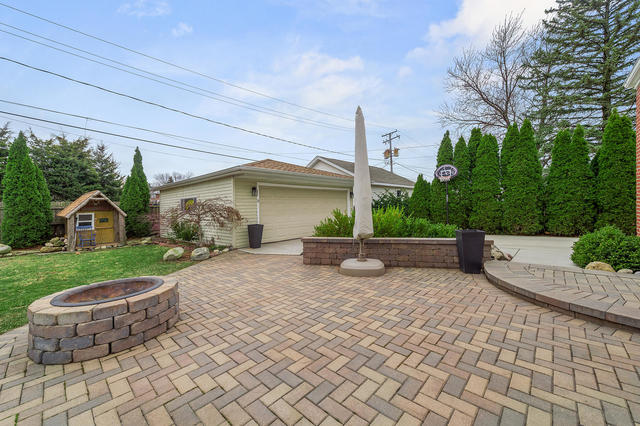 9011 Roach Ave, Brookfield, IL 60513 photo 16