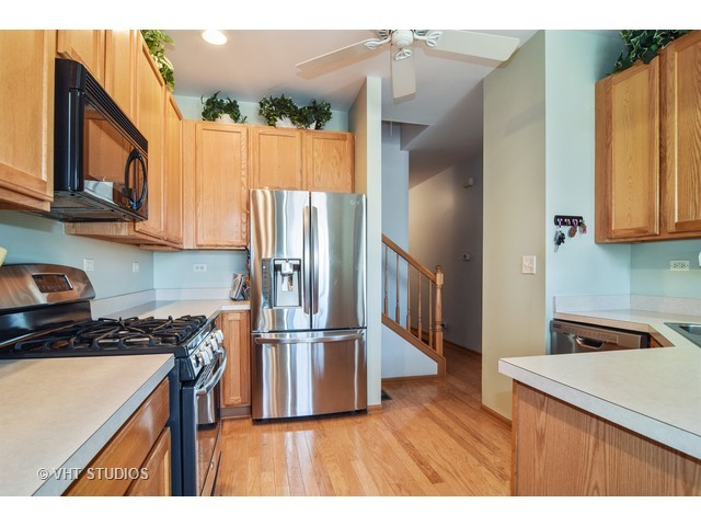 1068 Horizon Dr #C, Bartlett, IL 60103 photo 3
