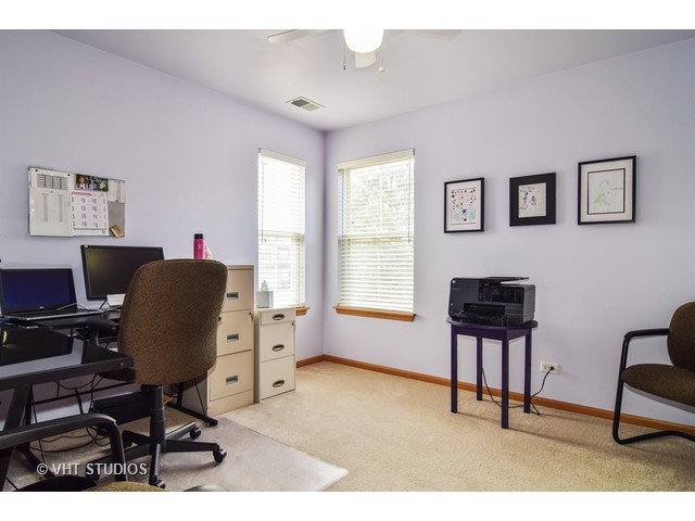 1068 Horizon Dr #C, Bartlett, IL 60103 photo 8