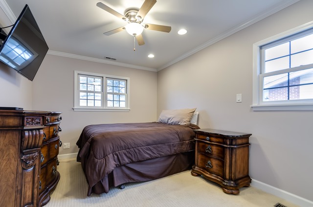 1575 Highland Blvd, Hoffman Estates, IL 60169 photo 15