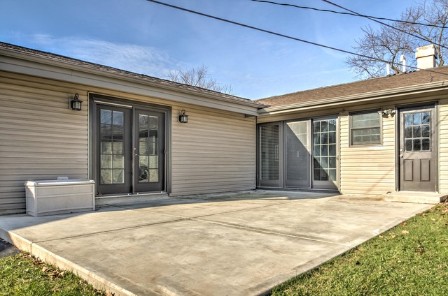1575 Highland Blvd, Hoffman Estates, IL 60169 photo 21