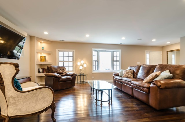 1575 Highland Blvd, Hoffman Estates, IL 60169 photo 4