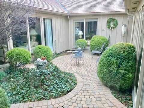 700 Tomlin Dr, Burr Ridge, IL 60527 photo 5