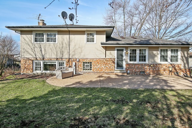 7721 Cherry Tree Ln, Willowbrook, IL 60527 photo 14