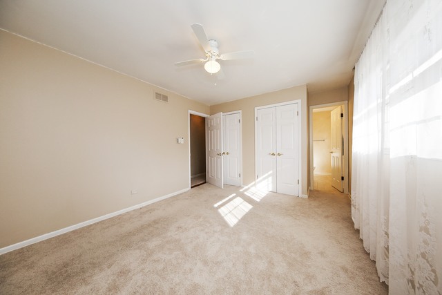 7721 Cherry Tree Ln, Willowbrook, IL 60527 photo 8