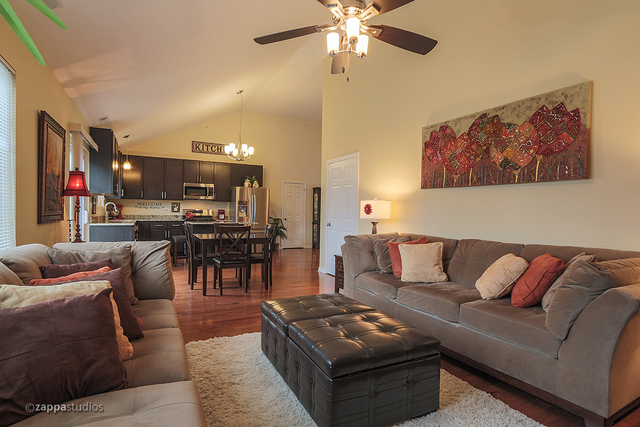 280 Royce Ln, Roselle, IL 60172 photo 10