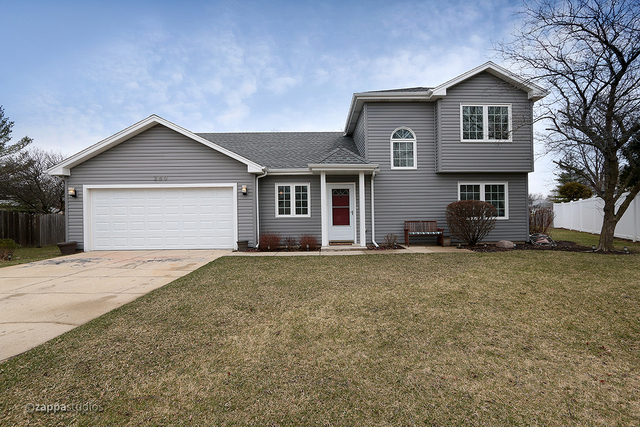280 Royce Ln, Roselle, IL 60172 photo 1
