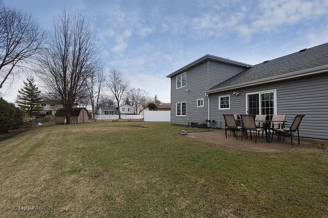 280 Royce Ln, Roselle, IL 60172 photo 21