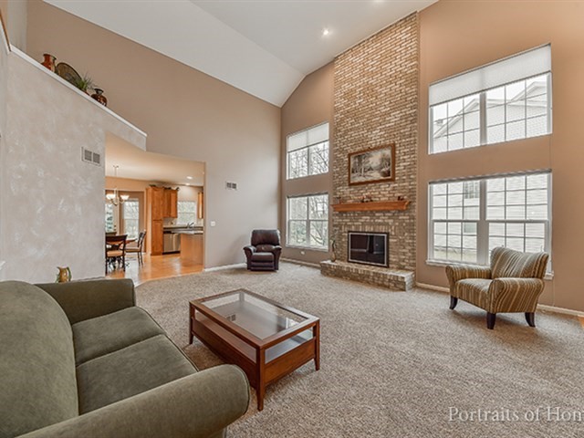 13549 Golden Eagle Cir, Plainfield, IL 60544 photo 3