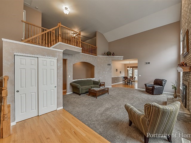 13549 Golden Eagle Cir, Plainfield, IL 60544 photo 2