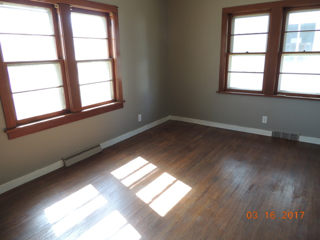 222 E 4th St, Spring Valley, IL 61362 photo 8