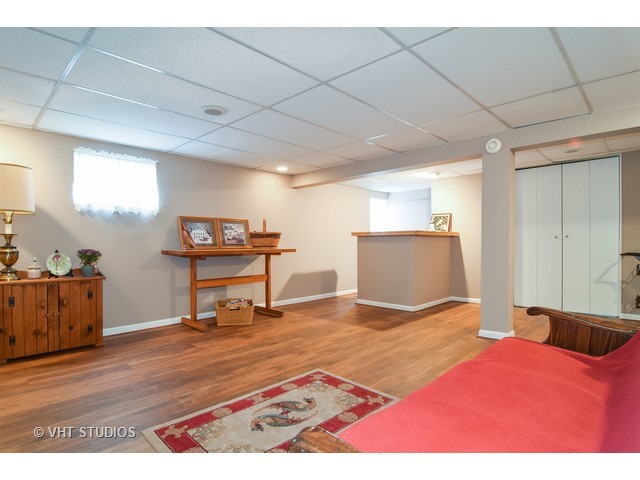 3564 Winston Cir, Hoffman Estates, IL 60192 photo 6