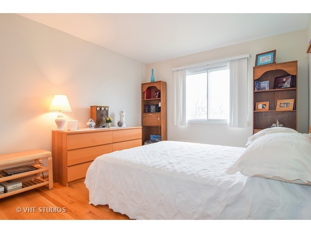 3564 Winston Cir, Hoffman Estates, IL 60192 photo 10