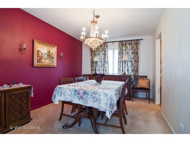 3564 Winston Cir, Hoffman Estates, IL 60192 photo 4