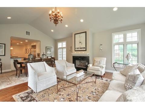 1408 Overlook Dr, Glenview, IL 60025 photo 2