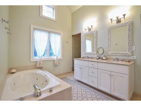 1408 Overlook Dr, Glenview, IL 60025 photo 12