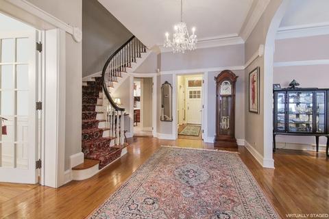 951 Raleigh Rd, Glenview, IL 60025 photo 2