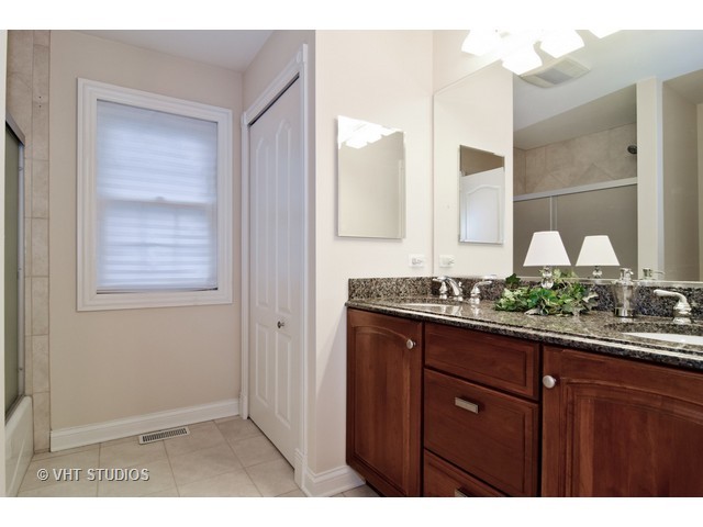 1415 Jason Ct, Bartlett, IL 60103 photo 16