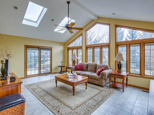 26 W041 Deerpoint Dr, Wheaton, IL 60187 photo 8