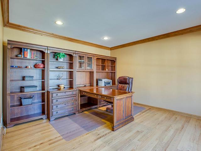26 W041 Deerpoint Dr, Wheaton, IL 60187 photo 4