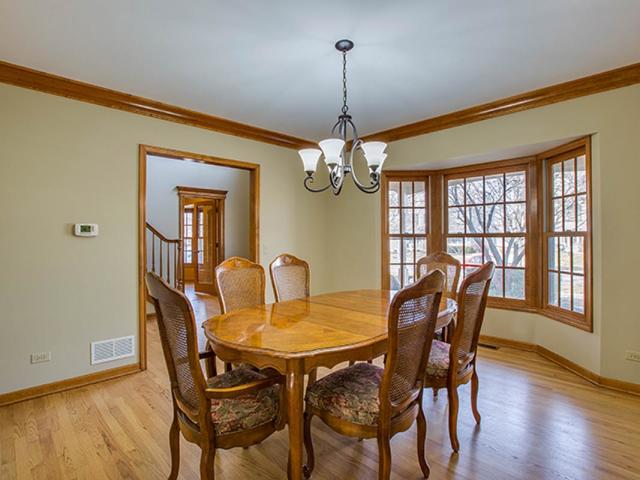 26 W041 Deerpoint Dr, Wheaton, IL 60187 photo 3