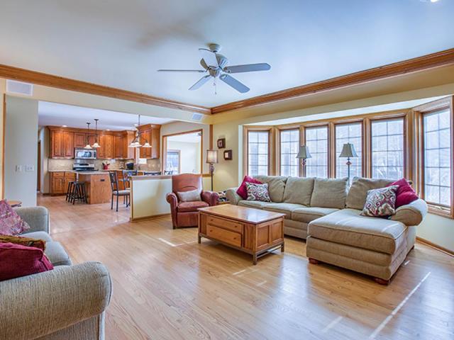 26 W041 Deerpoint Dr, Wheaton, IL 60187 photo 6