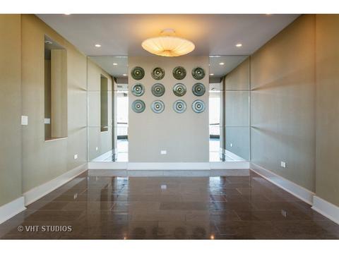 21 E Huron St #3604, Chicago, IL 60611 photo 8