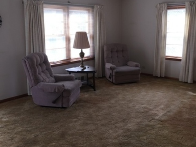 808 S Spring Rd, Elmhurst, IL 60126 photo 3