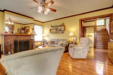 407 S Gray St, Sidell, IL 61876 photo 3
