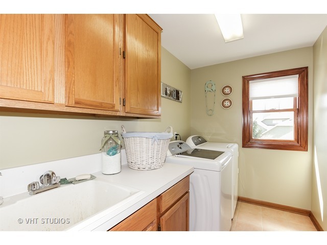 548 Bailey Dr, Batavia, IL 60510 photo 14