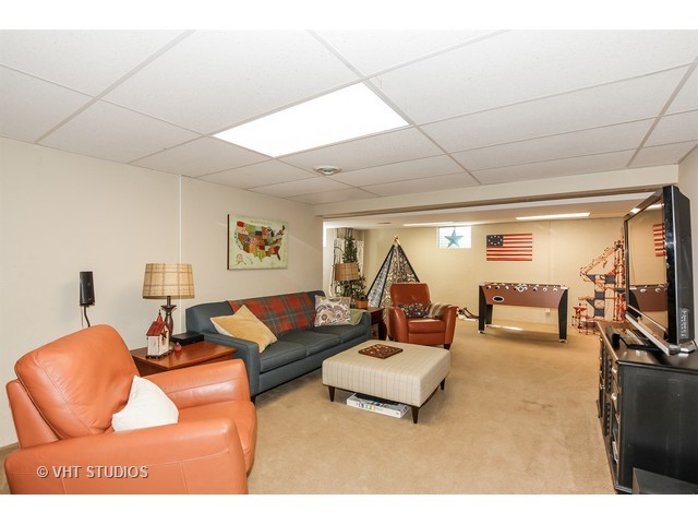 548 Bailey Dr, Batavia, IL 60510 photo 16