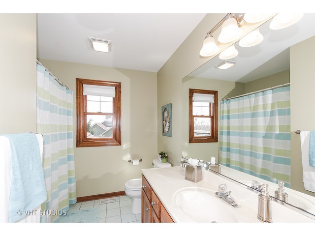 548 Bailey Dr, Batavia, IL 60510 photo 13