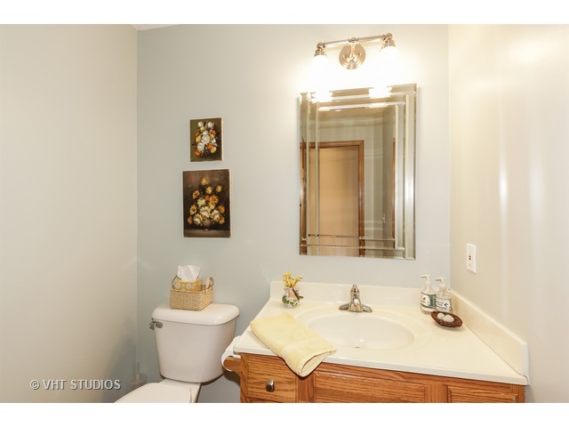 548 Bailey Dr, Batavia, IL 60510 photo 15