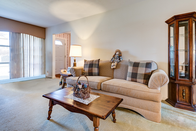 340 E Hawthorne Blvd, Wheaton, IL 60187 photo 7
