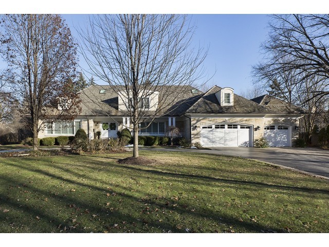 215 Crabtree Ln, Glenview, IL 60025 photo 2
