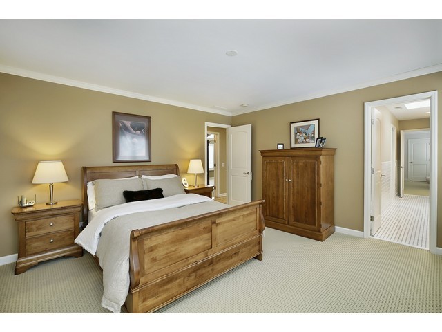 215 Crabtree Ln, Glenview, IL 60025 photo 18