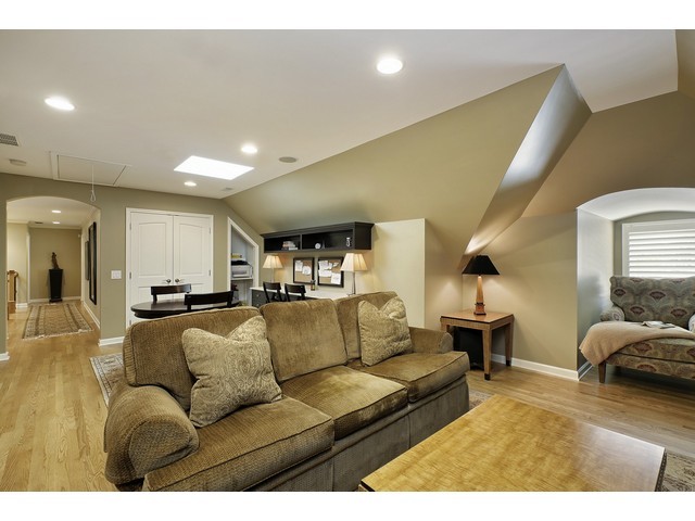 215 Crabtree Ln, Glenview, IL 60025 photo 14