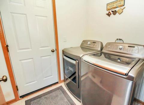 1306 Creekside Cir, Minooka, IL 60447 photo 17
