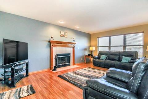 1306 Creekside Cir, Minooka, IL 60447 photo 3