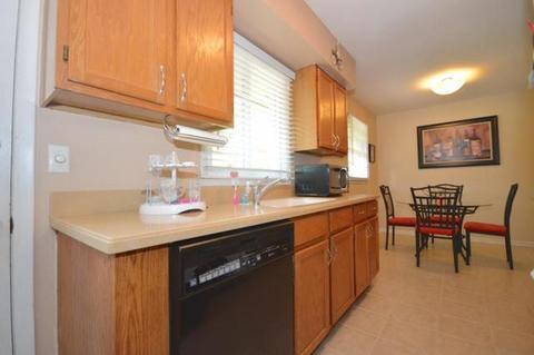 3209 W Beach Dr, Mchenry, IL 60050 photo 5