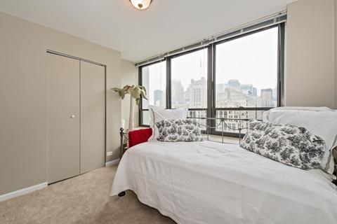 222 E Pearson St #2004, Chicago, IL 60611 photo 7