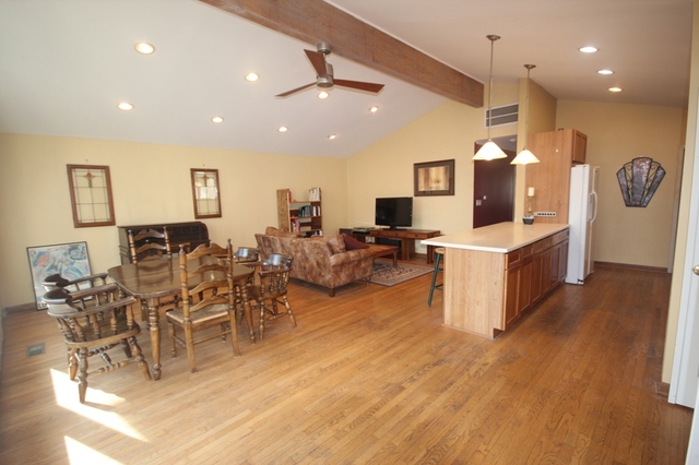 3711 W Timothy Ln, Mchenry, IL 60050 photo 4